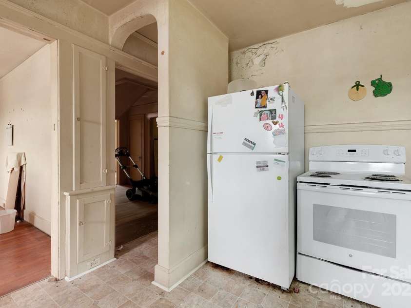 114 5th Street, Albemarle, NC 28001.  MLS# CAR4250566, YatesRealty ID 127. 