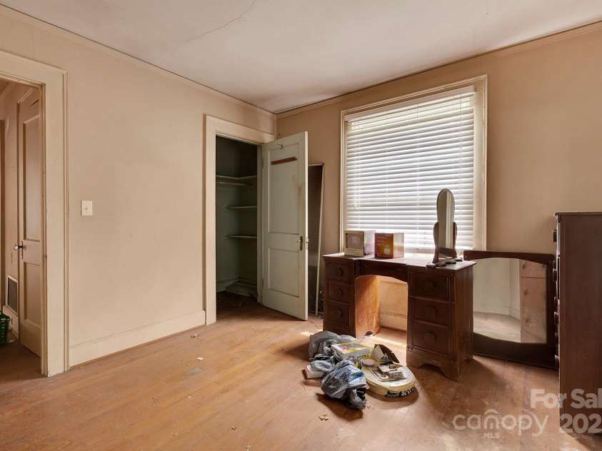 114 5th Street, Albemarle, NC 28001.  MLS# CAR4250566, YatesRealty ID 127. 