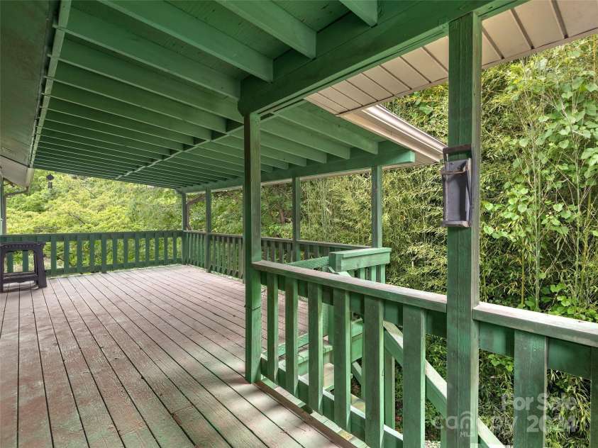 7 Chase Drive, Candler, NC 28715.  MLS# CAR4154891, YatesRealty ID 127. 