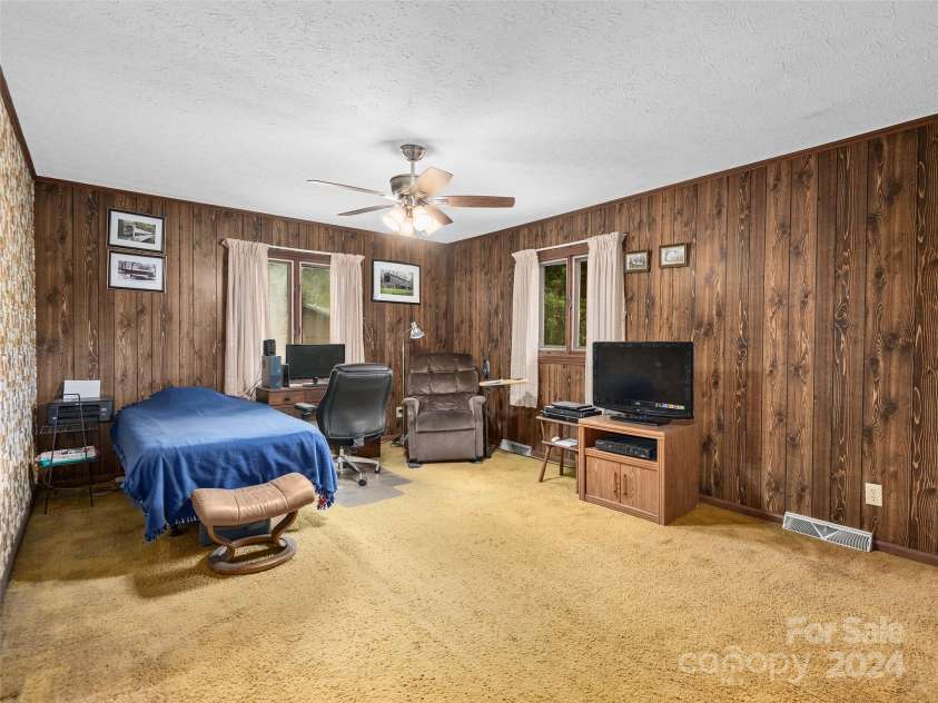 7 Chase Drive, Candler, NC 28715.  MLS# CAR4154891, YatesRealty ID 127. 