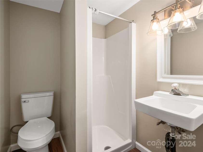 7 Chase Drive, Candler, NC 28715.  MLS# CAR4154891, YatesRealty ID 127. 