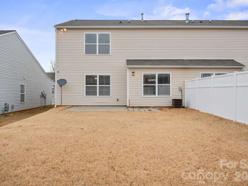 8552 Westhope Street, Charlotte, NC 28216.  MLS# CAR4340767, YatesRealty ID 1270. 