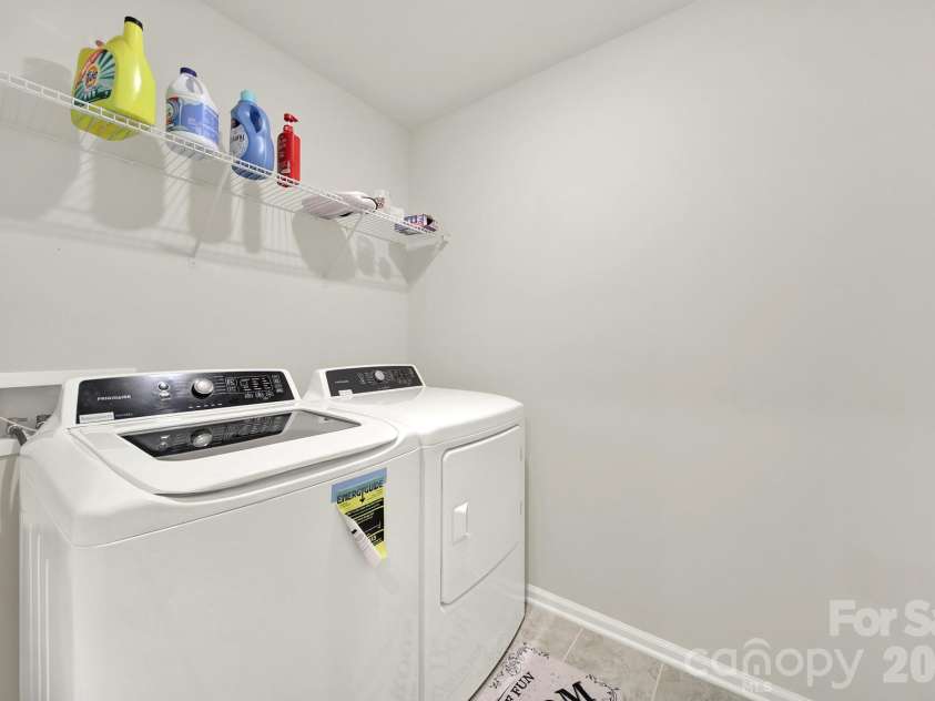 6009 Chelsea Oaks Ridge, Fort Mill, SC 29708.  MLS# CAR4359383, YatesRealty ID 12701. 