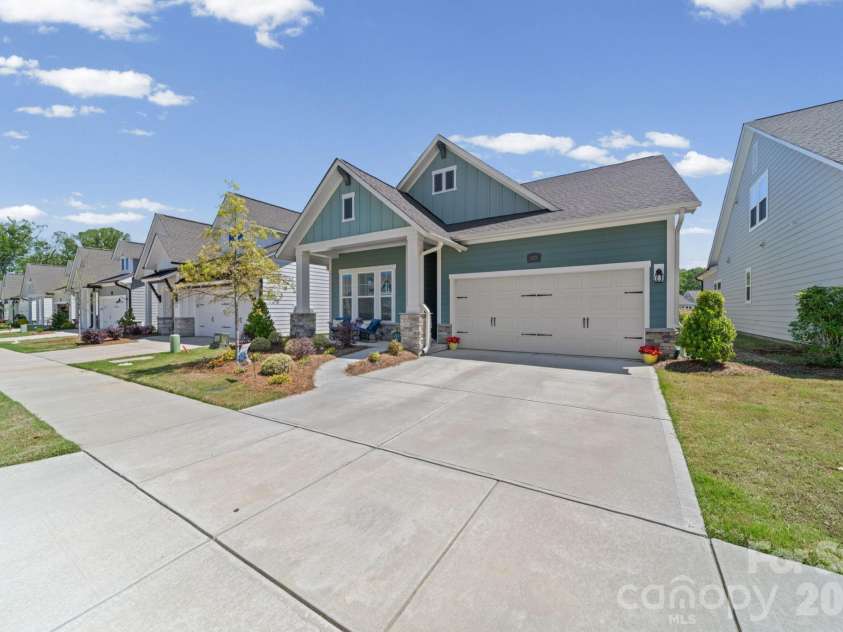 1133 Idyllic Lane, Waxhaw, NC 28173.  MLS# CAR4368348, YatesRealty ID 12702. 