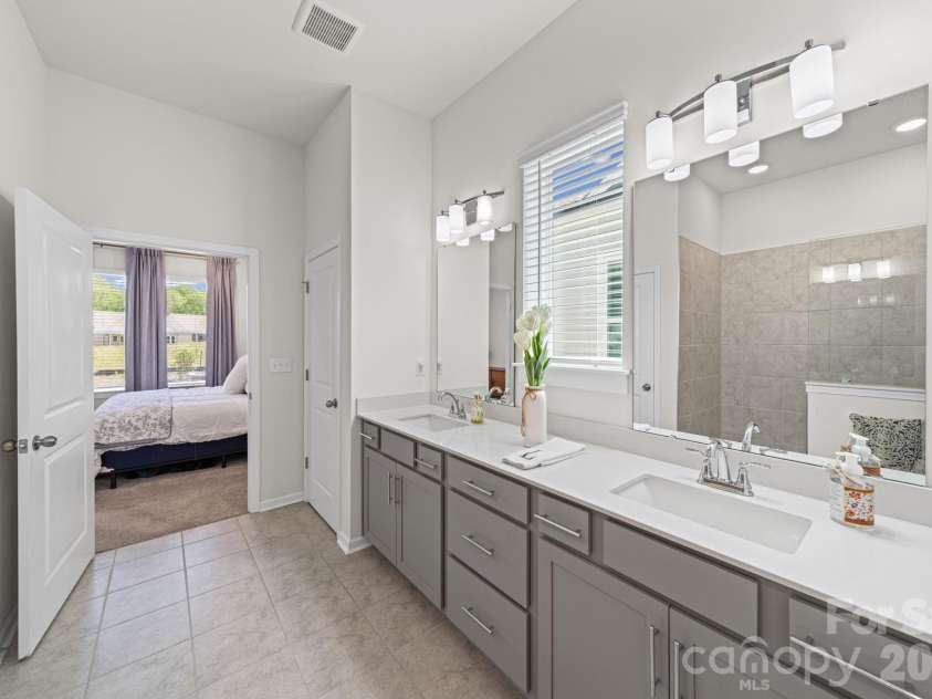 1133 Idyllic Lane, Waxhaw, NC 28173.  MLS# CAR4368348, YatesRealty ID 12702. 