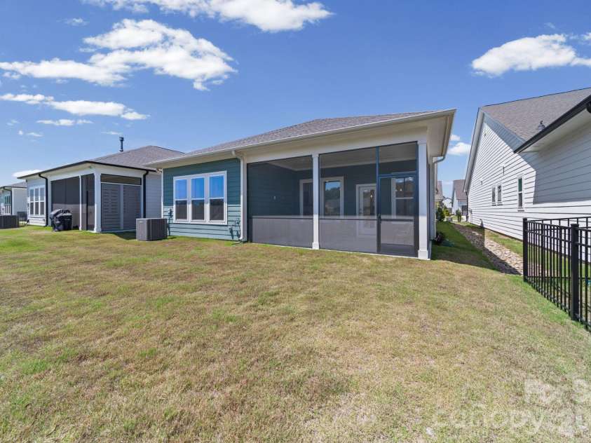 1133 Idyllic Lane, Waxhaw, NC 28173.  MLS# CAR4368348, YatesRealty ID 12702. 