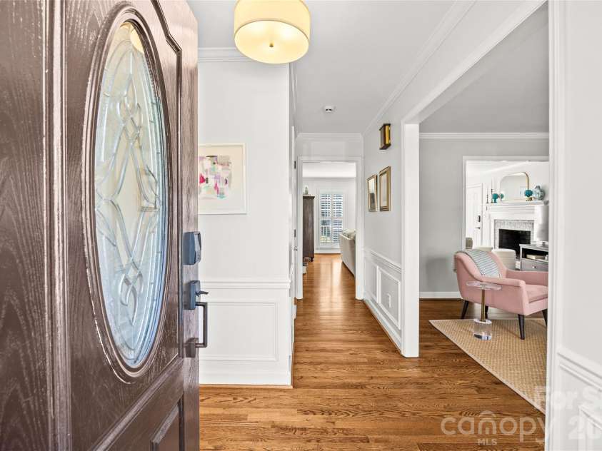 1104 Hulston Court, Charlotte, NC 28211.  MLS# CAR4354975, YatesRealty ID 12703. 