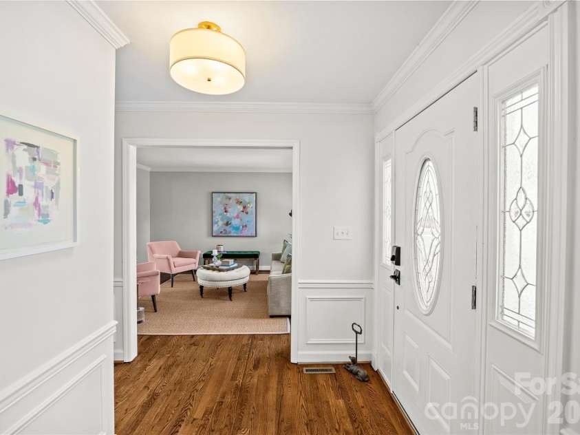 1104 Hulston Court, Charlotte, NC 28211.  MLS# CAR4354975, YatesRealty ID 12703. 
