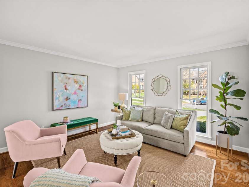 1104 Hulston Court, Charlotte, NC 28211.  MLS# CAR4354975, YatesRealty ID 12703. 