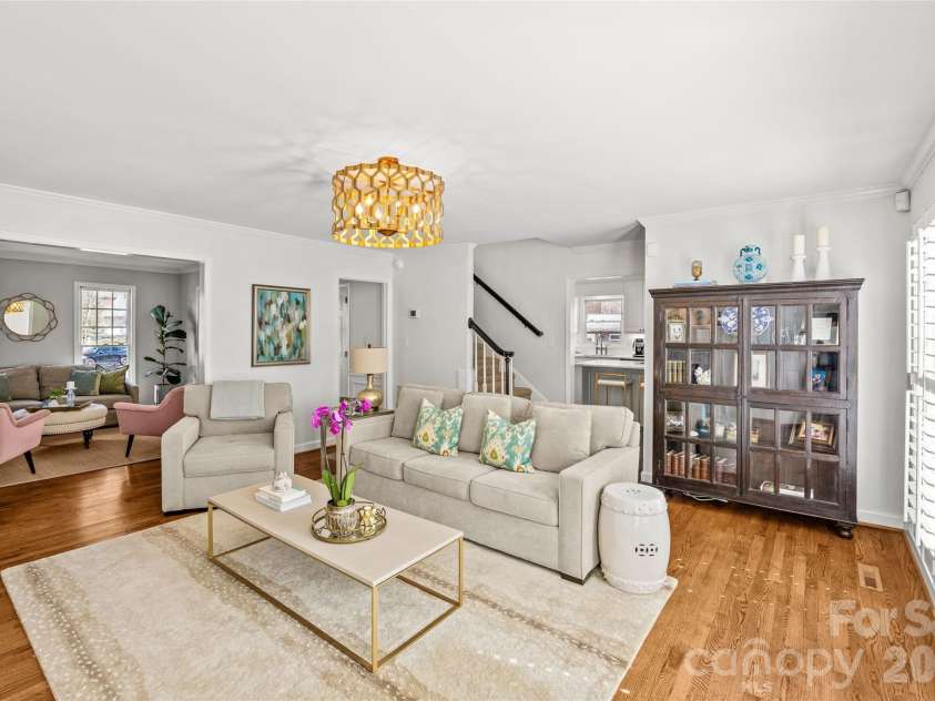 1104 Hulston Court, Charlotte, NC 28211.  MLS# CAR4354975, YatesRealty ID 12703. 