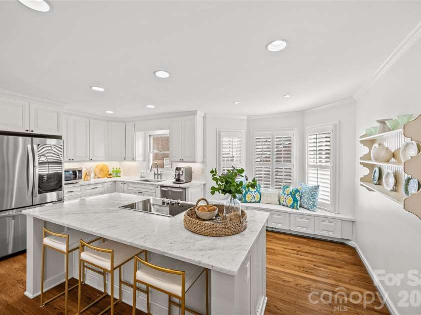 1104 Hulston Court, Charlotte, NC 28211.  MLS# CAR4354975, YatesRealty ID 12703. 