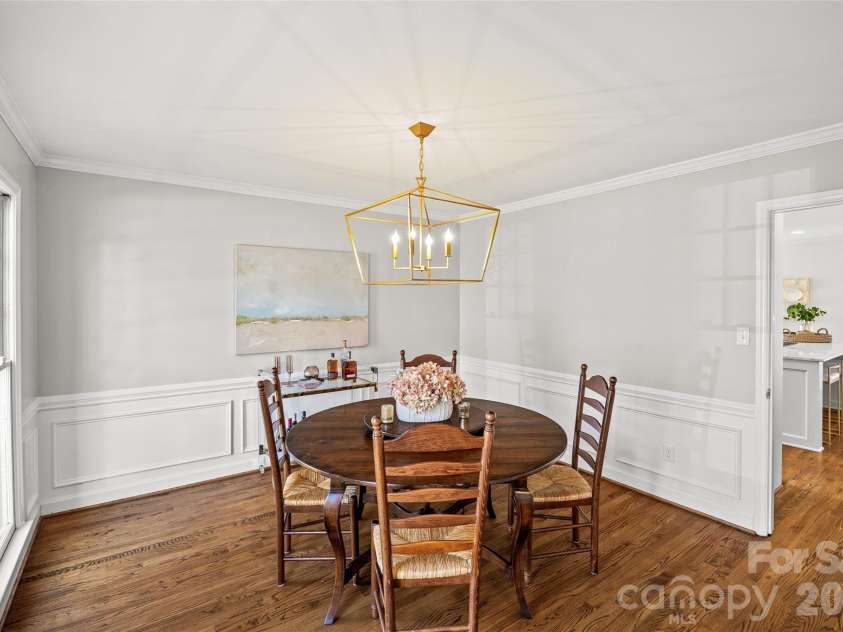 1104 Hulston Court, Charlotte, NC 28211.  MLS# CAR4354975, YatesRealty ID 12703. 