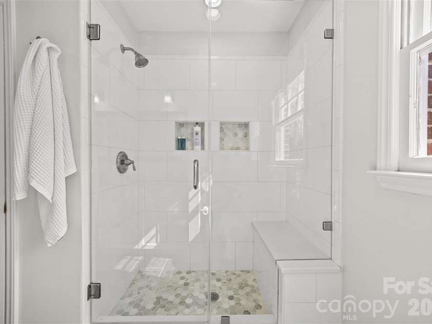 1104 Hulston Court, Charlotte, NC 28211.  MLS# CAR4354975, YatesRealty ID 12703. 