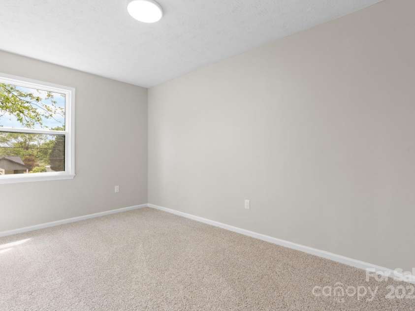 606 Hillcrest Street, Hudson, NC 28638.  MLS# CAR4255015, YatesRealty ID 12703. 