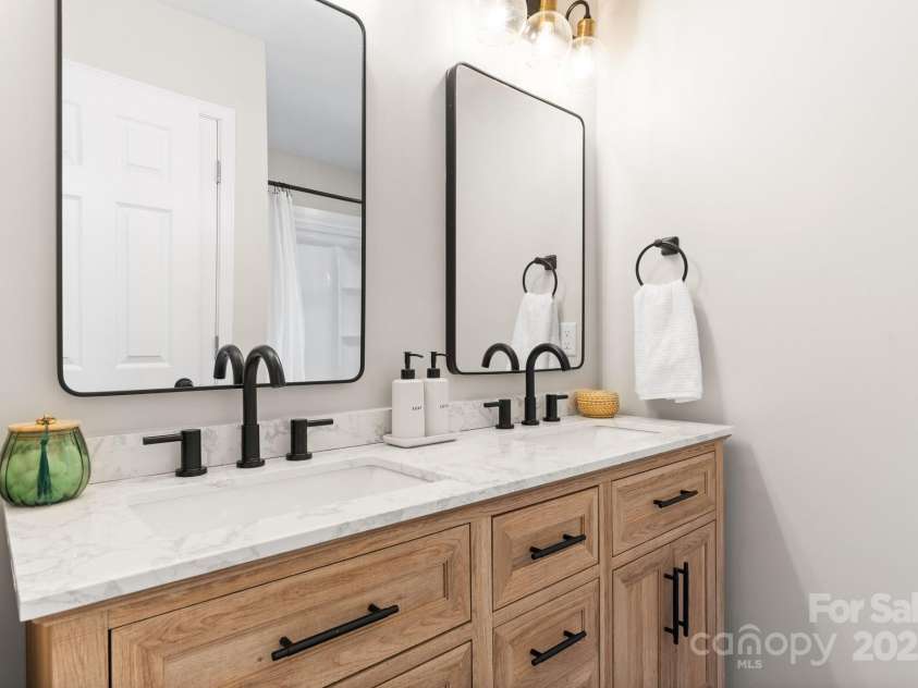 606 Hillcrest Street, Hudson, NC 28638.  MLS# CAR4255015, YatesRealty ID 12703. 