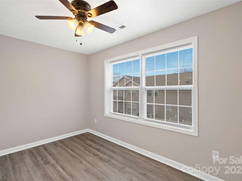 210 Pembrook Road, Swannanoa, NC 28778.  MLS# CAR4231531, YatesRealty ID 12705. 3rd Bedroom