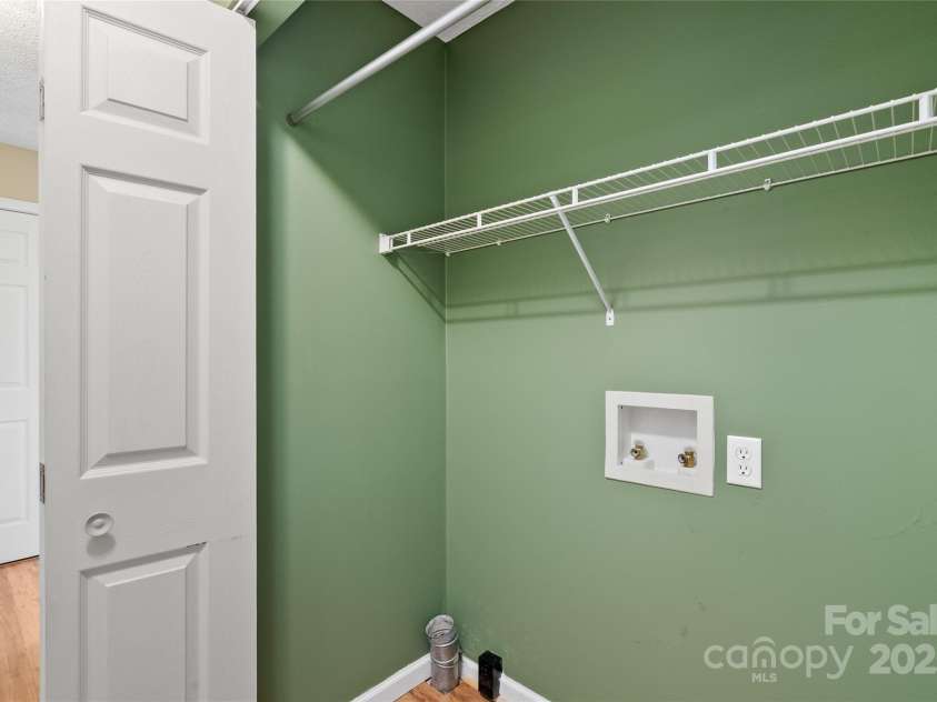210 Pembrook Road, Swannanoa, NC 28778.  MLS# CAR4231531, YatesRealty ID 12705. Laundry