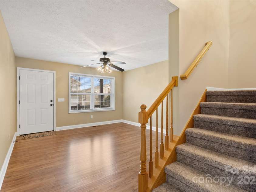 210 Pembrook Road, Swannanoa, NC 28778.  MLS# CAR4231531, YatesRealty ID 12705. Living Room