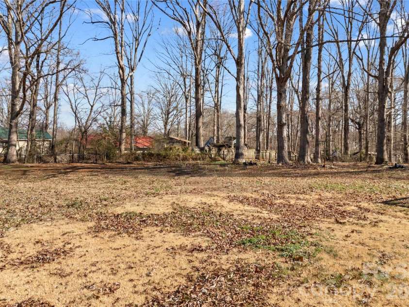 183 Jane Sowers Road, Statesville, NC 28625.  MLS# CAR4352171, YatesRealty ID 12706. 