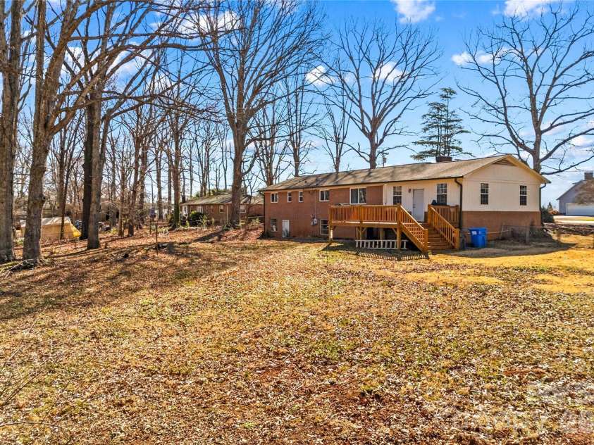 183 Jane Sowers Road, Statesville, NC 28625.  MLS# CAR4352171, YatesRealty ID 12706. 