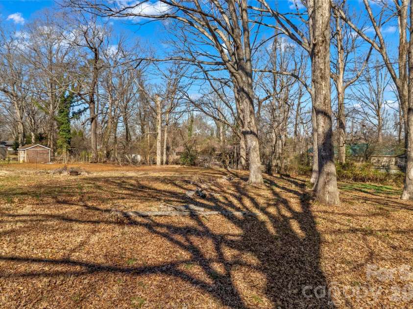 183 Jane Sowers Road, Statesville, NC 28625.  MLS# CAR4352171, YatesRealty ID 12706. 