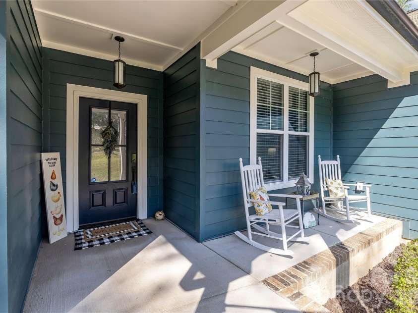 2202 Lannie Lane, Rock Hill, SC 29730.  MLS# CAR4362631, YatesRealty ID 12708. 