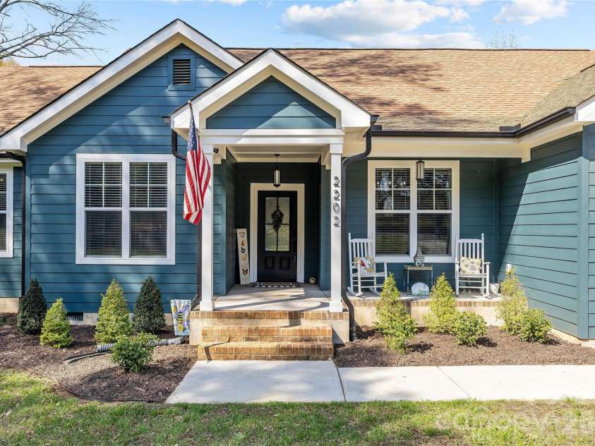 2202 Lannie Lane, Rock Hill, SC 29730.  MLS# CAR4362631, YatesRealty ID 12708. 