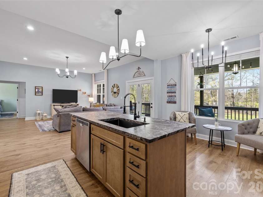 2202 Lannie Lane, Rock Hill, SC 29730.  MLS# CAR4362631, YatesRealty ID 12708. 