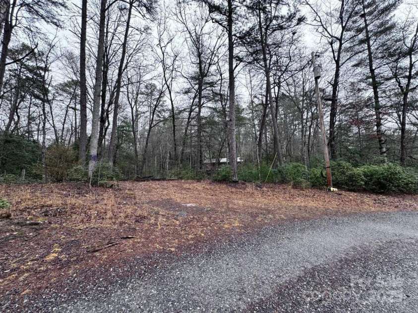 198 Big Rock Drive, Hayesville, NC 28904.  MLS# CAR4227070, YatesRealty ID 12709. 