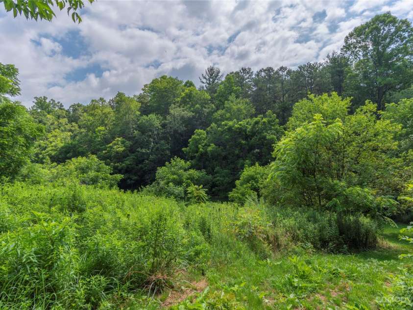 492, 518 and 524 Scruggs Circle, Canton, NC 28716.  MLS# CAR4050806, YatesRealty ID 1271. 