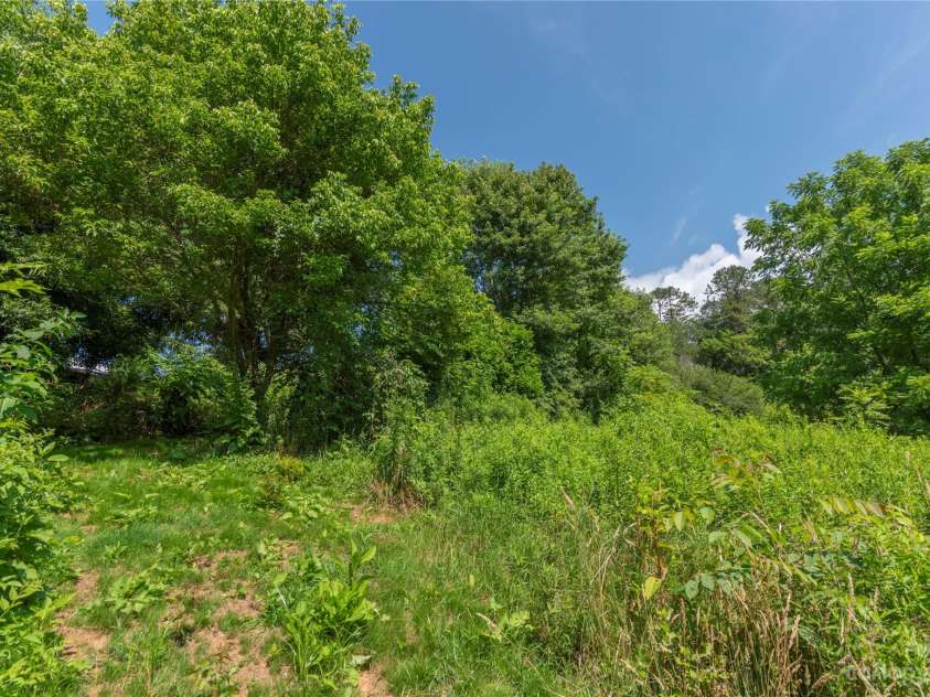 492, 518 and 524 Scruggs Circle, Canton, NC 28716.  MLS# CAR4050806, YatesRealty ID 1271. 