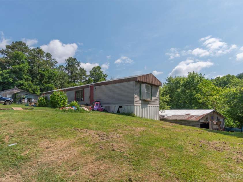 492, 518 and 524 Scruggs Circle, Canton, NC 28716.  MLS# CAR4050806, YatesRealty ID 1271. 