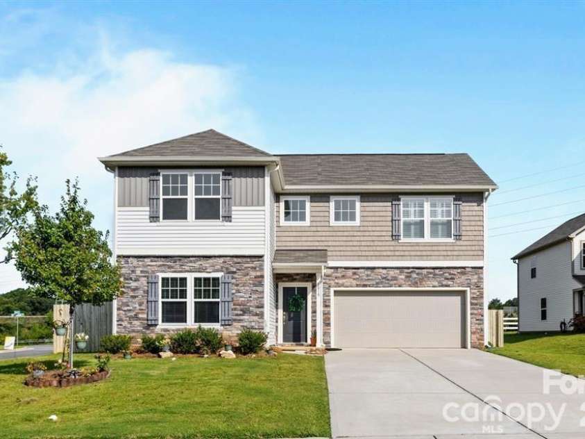 1015 Cherry Bark Place, Landis, NC 28088.  MLS# CAR4368773, YatesRealty ID 12710. 