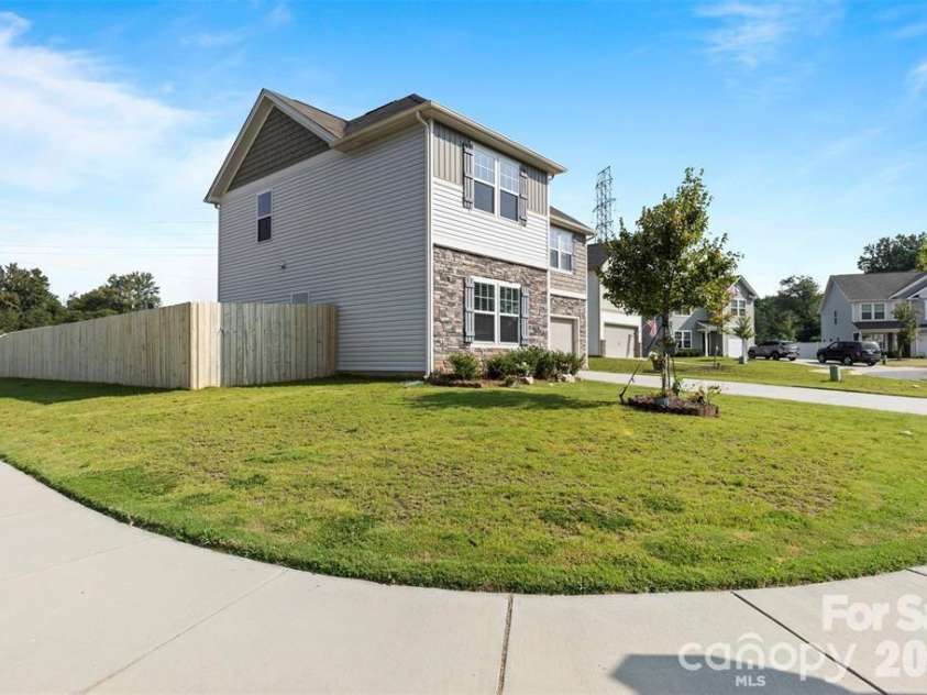 1015 Cherry Bark Place, Landis, NC 28088.  MLS# CAR4368773, YatesRealty ID 12710. 