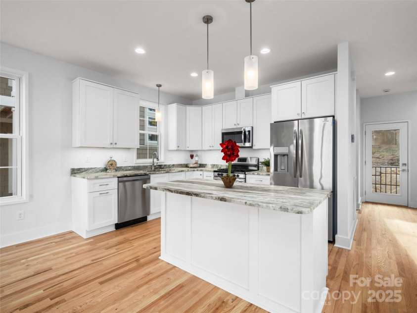 24 Skyvue Court, Saluda, NC 28773.  MLS# CAR4199762, YatesRealty ID 12712. 
