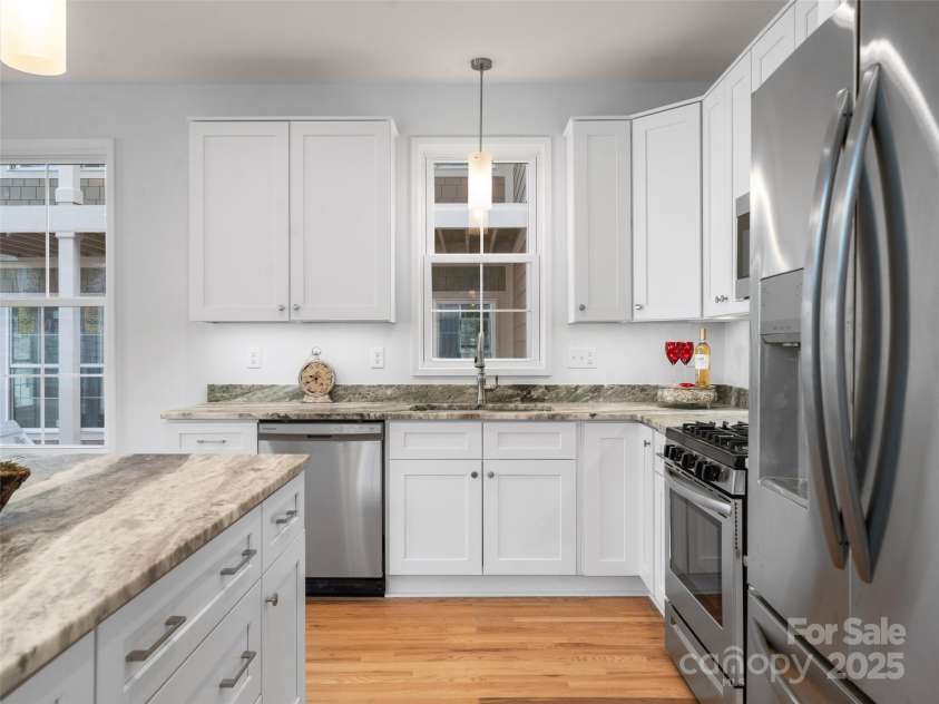 24 Skyvue Court, Saluda, NC 28773.  MLS# CAR4199762, YatesRealty ID 12712. 