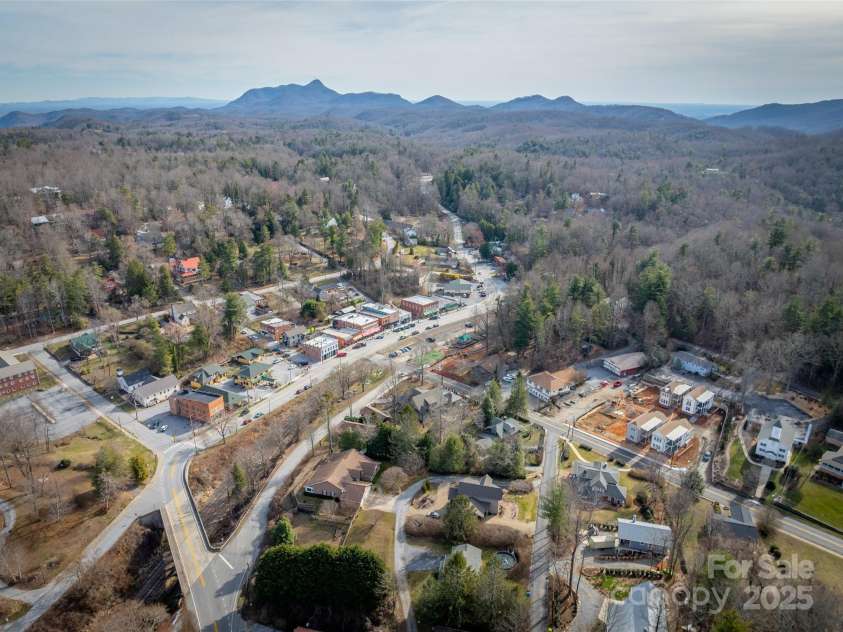 24 Skyvue Court, Saluda, NC 28773.  MLS# CAR4199762, YatesRealty ID 12712. 