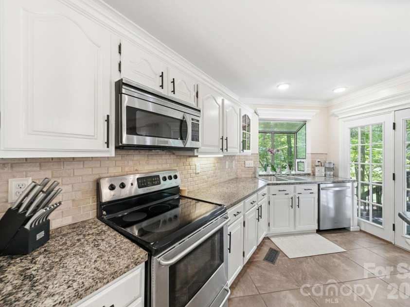 2505 Mountain Folk Lane, Waxhaw, NC 28173.  MLS# CAR4268986, YatesRealty ID 12713. 