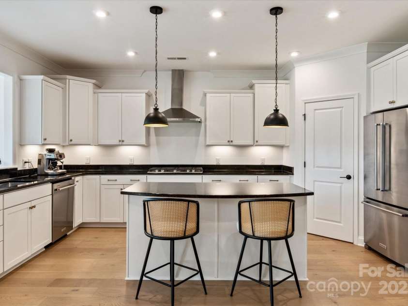 1381 Regions Boulevard, Fort Mill, SC 29707.  MLS# CAR4256863, YatesRealty ID 12714. Kitchen