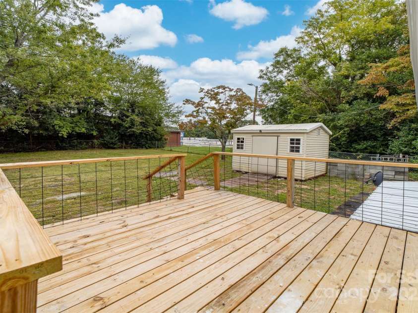 115 Georgia Avenue, Bessemer City, NC 28016.  MLS# CAR4164309, YatesRealty ID 12715. 