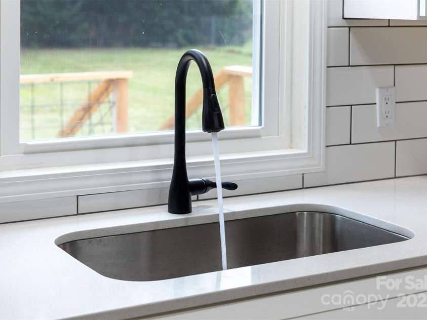 115 Georgia Avenue, Bessemer City, NC 28016.  MLS# CAR4164309, YatesRealty ID 12715. 