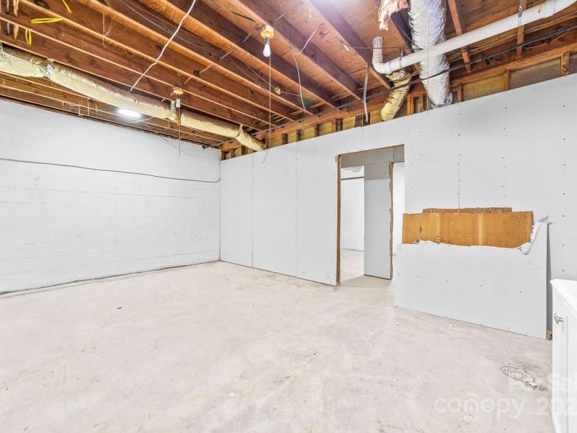 115 Georgia Avenue, Bessemer City, NC 28016.  MLS# CAR4164309, YatesRealty ID 12715. 