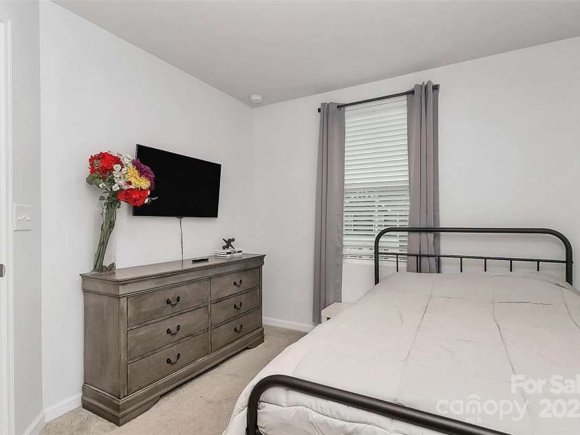 2635 Mccurdy Trail, Charlotte, NC 28269.  MLS# CAR4254188, YatesRealty ID 12716. 