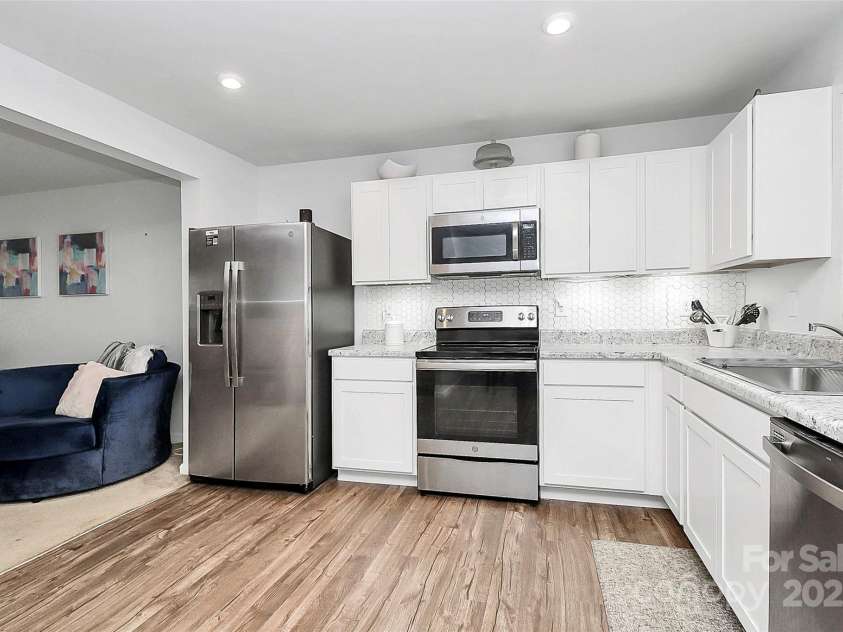 2635 Mccurdy Trail, Charlotte, NC 28269.  MLS# CAR4254188, YatesRealty ID 12716. 