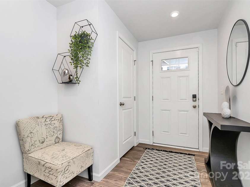 2635 Mccurdy Trail, Charlotte, NC 28269.  MLS# CAR4254188, YatesRealty ID 12716. 