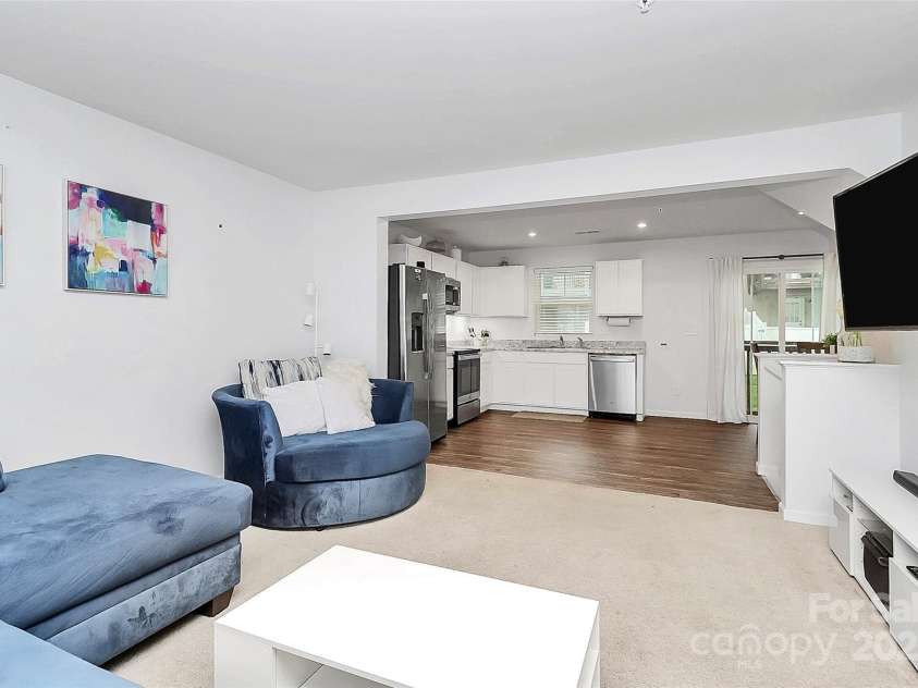 2635 Mccurdy Trail, Charlotte, NC 28269.  MLS# CAR4254188, YatesRealty ID 12716. 