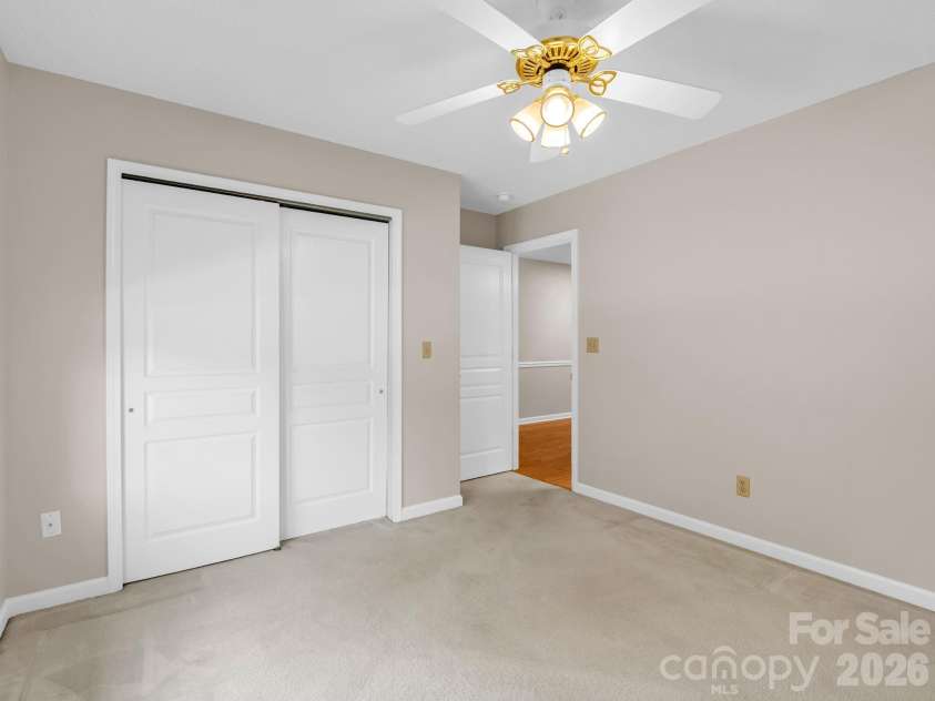 51 Barn Owl Way, Hendersonville, NC 28792.  MLS# CAR4394410, YatesRealty ID 12718. 2nd Bedroom