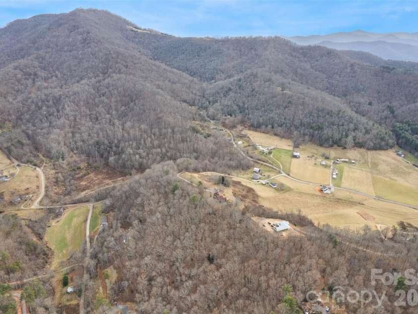 343 Rocky Lane Road, Clyde, NC 28721.  MLS# CAR4330222, YatesRealty ID 12719. 