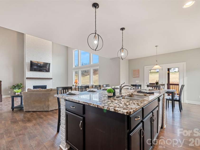 343 Rocky Lane Road, Clyde, NC 28721.  MLS# CAR4330222, YatesRealty ID 12719. 