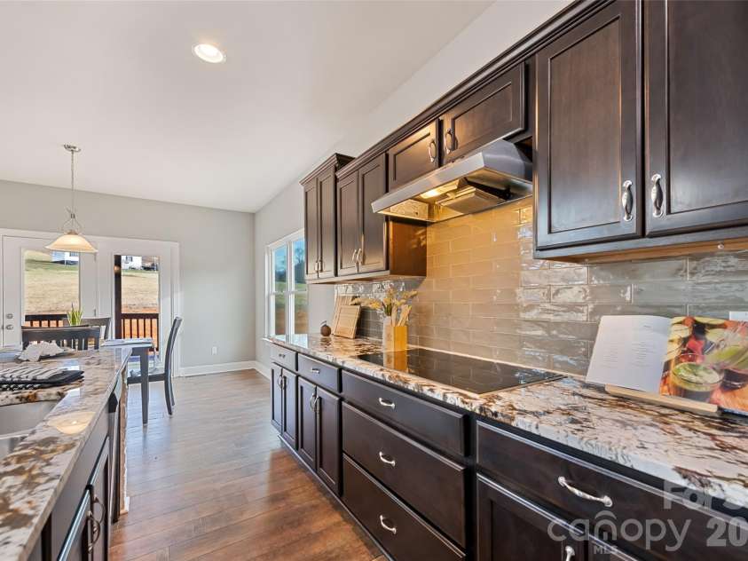 343 Rocky Lane Road, Clyde, NC 28721.  MLS# CAR4330222, YatesRealty ID 12719. 